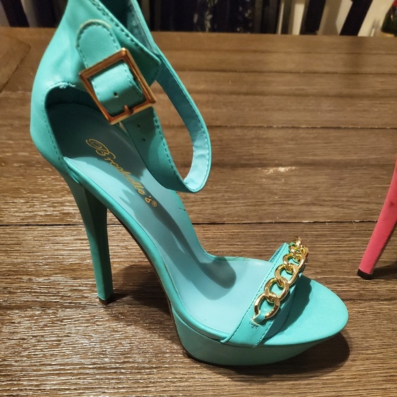 Steve Madden Shoes - Shoes size 9 & 10